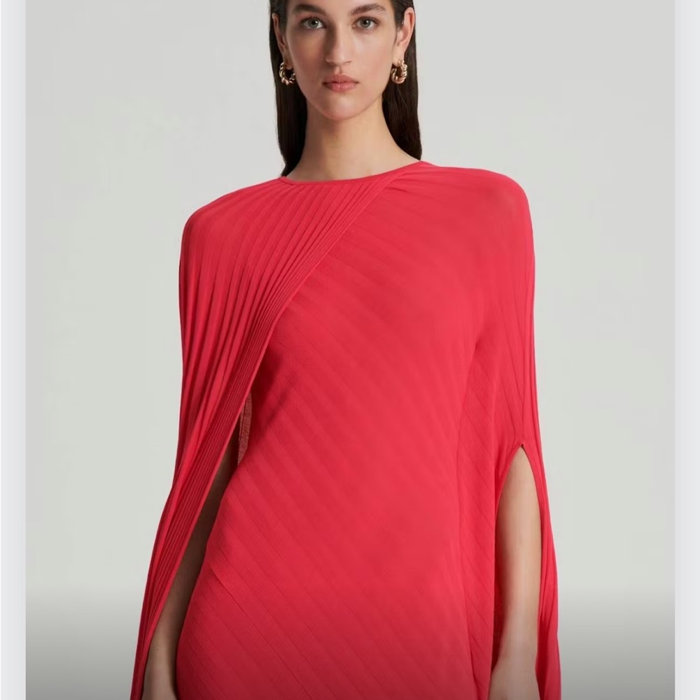 Pleated Rib Cape Dress